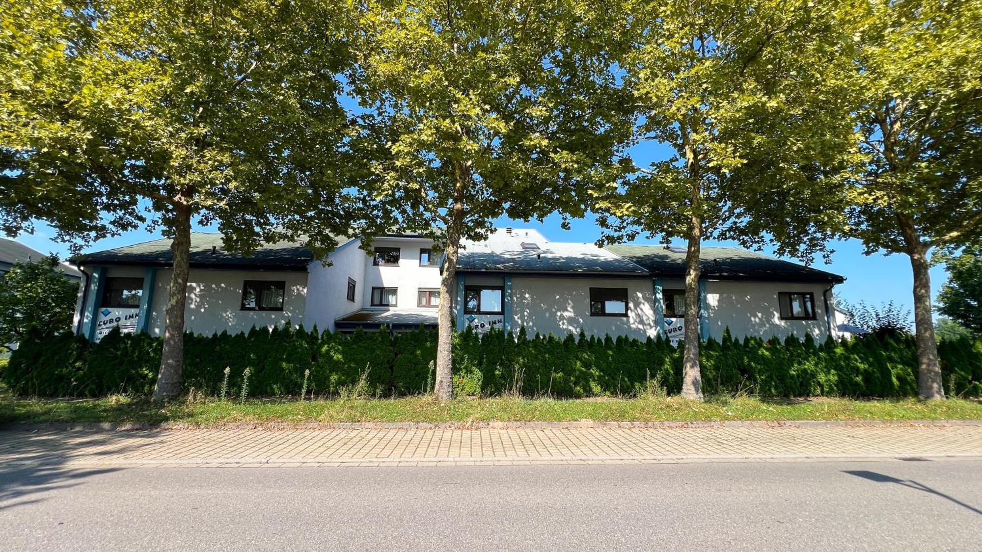 Euro Inn - Hotel Лар Екстер'єр фото